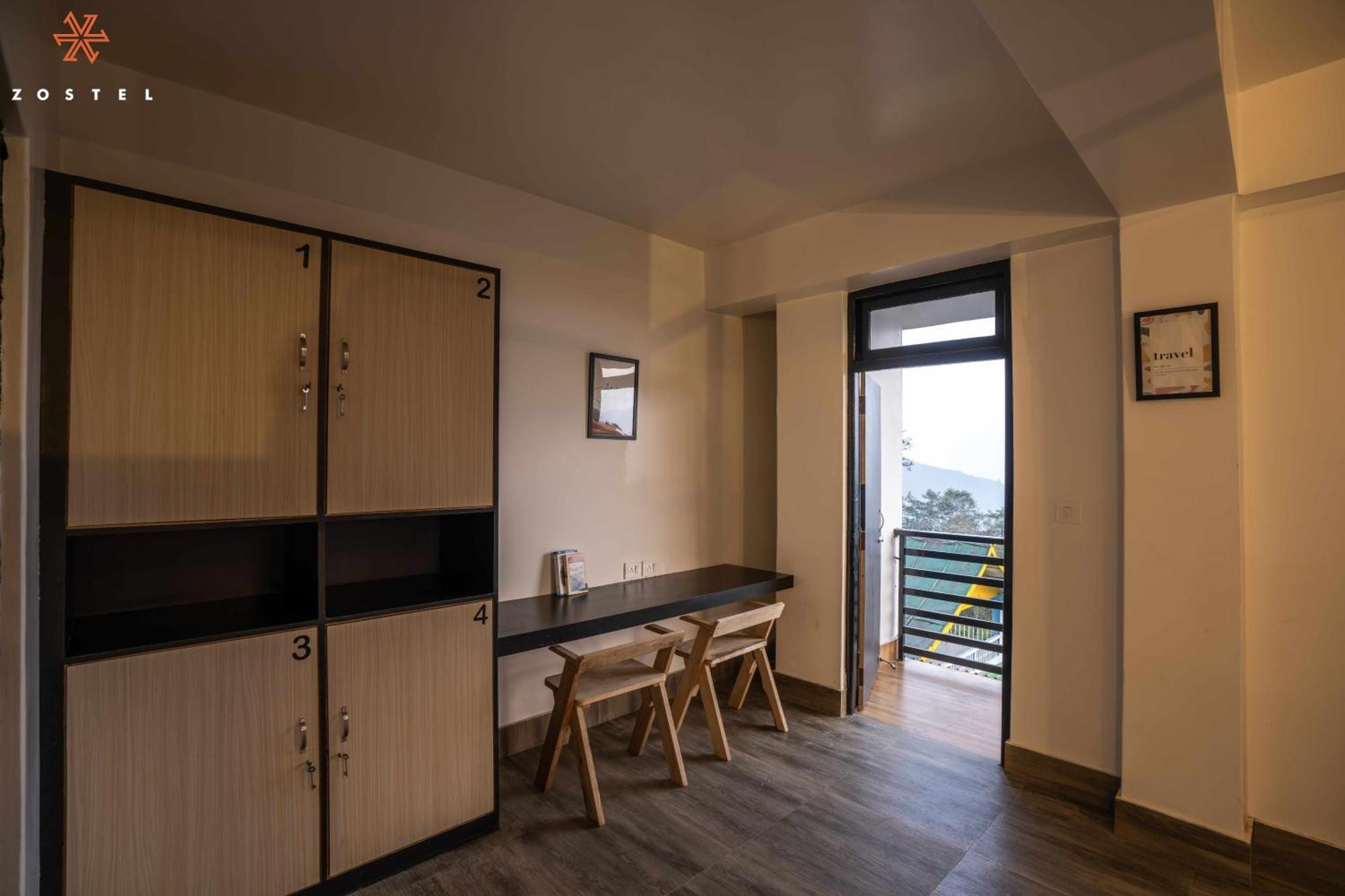 Zostel Rinchenpong Hostel ภายนอก รูปภาพ