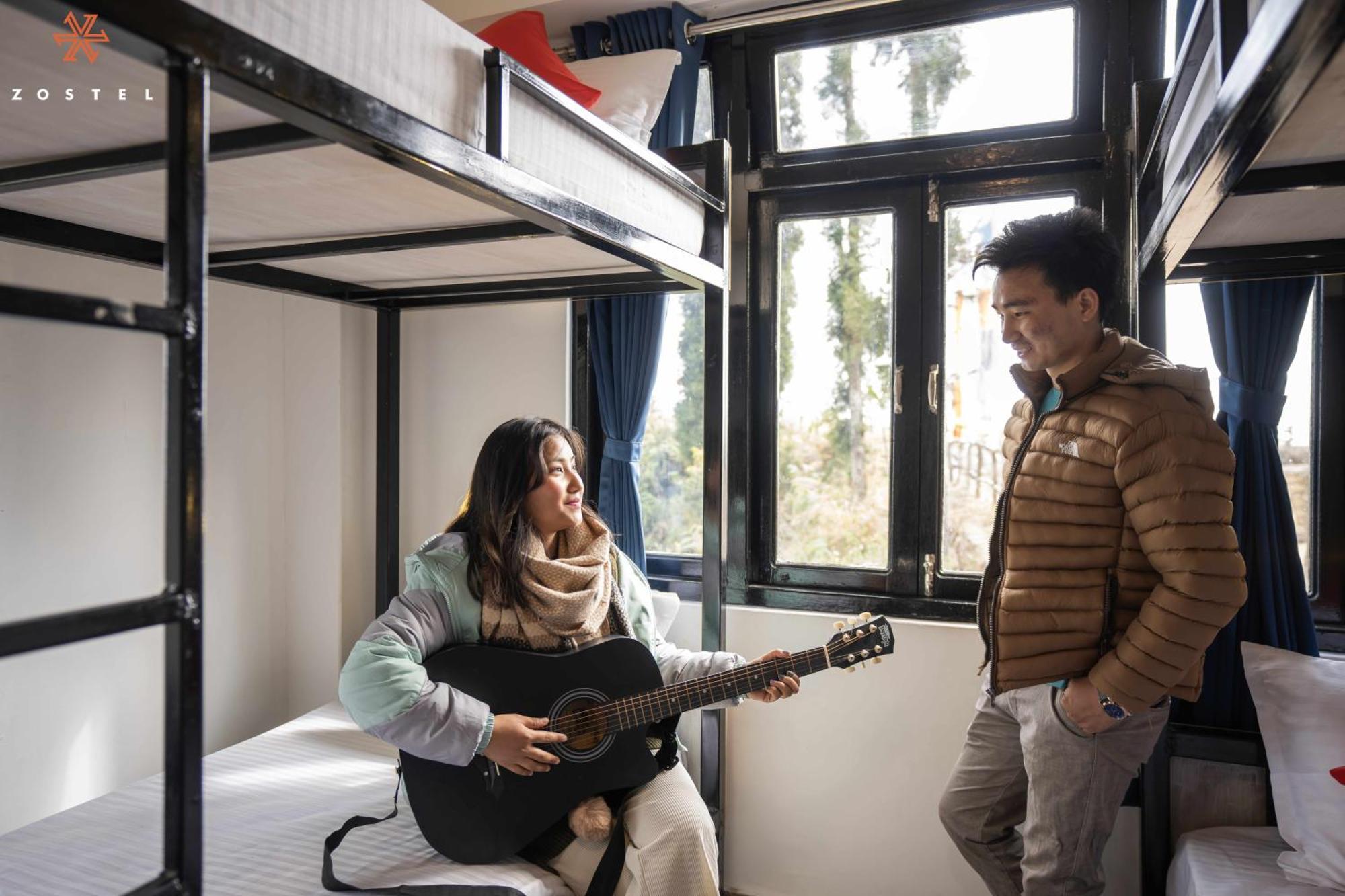 Zostel Rinchenpong Hostel ภายนอก รูปภาพ