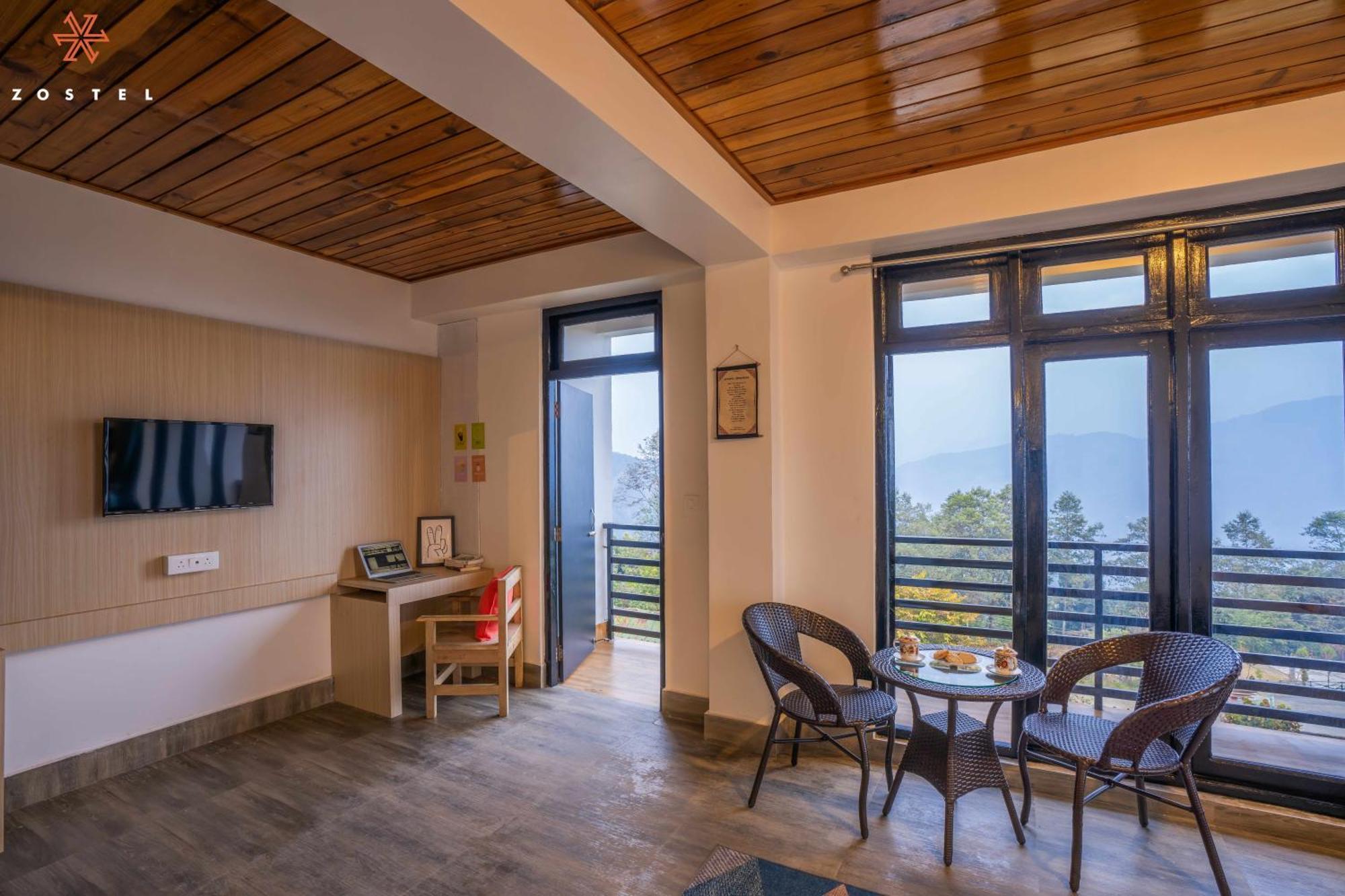 Zostel Rinchenpong Hostel ภายนอก รูปภาพ