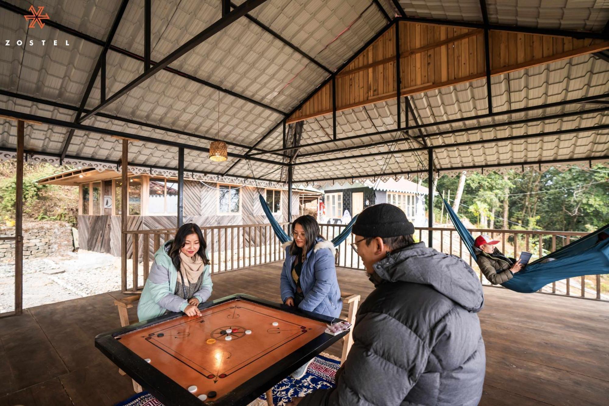 Zostel Rinchenpong Hostel ภายนอก รูปภาพ
