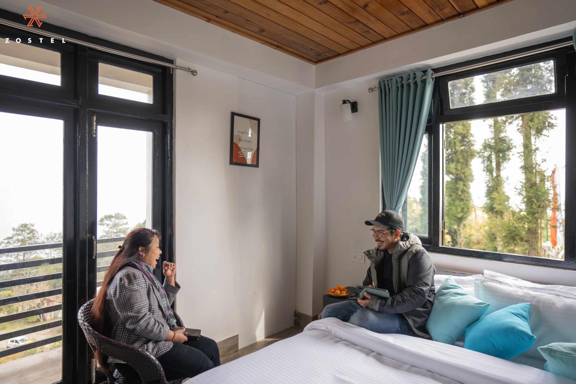 Zostel Rinchenpong Hostel ภายนอก รูปภาพ
