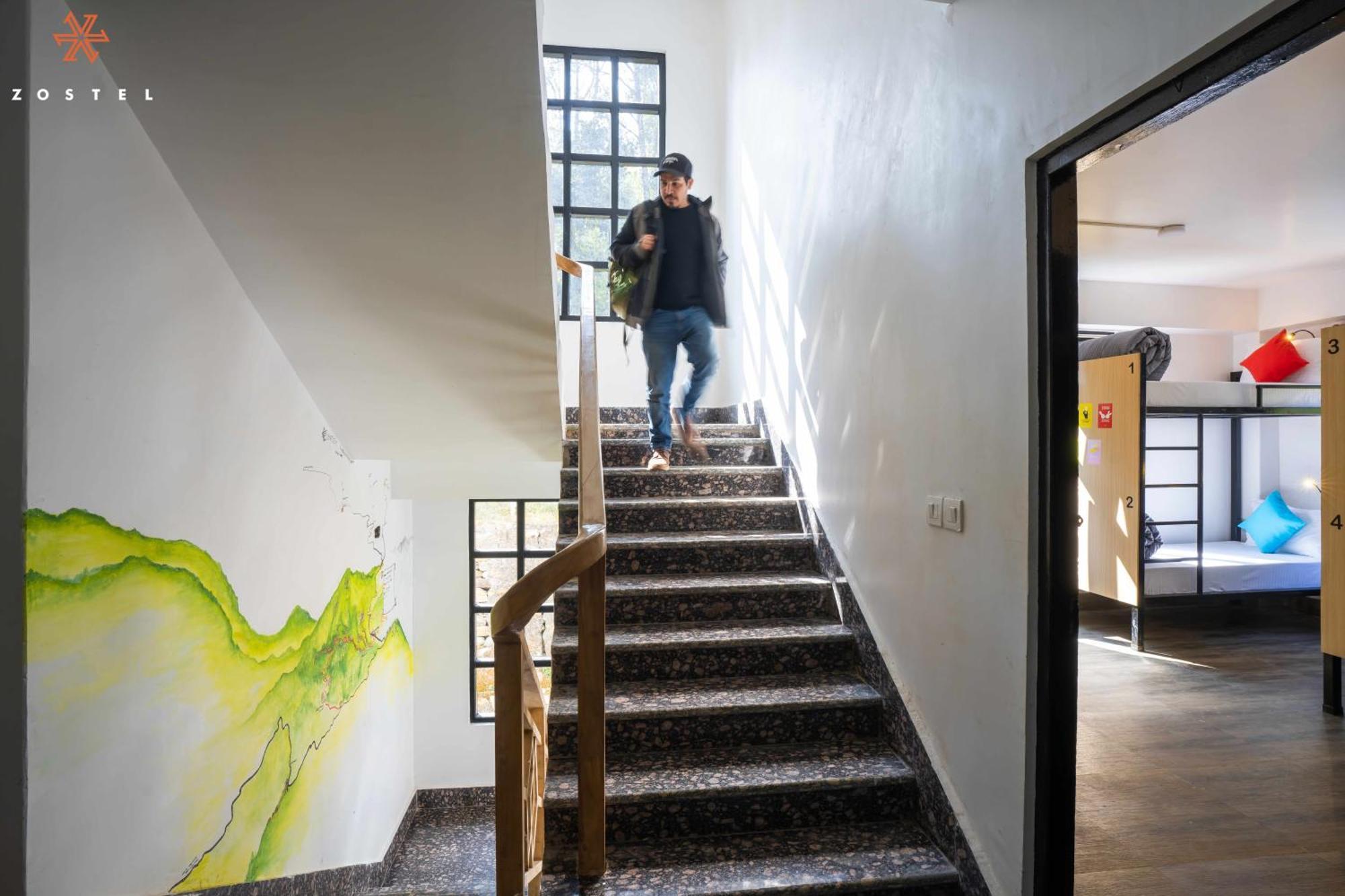Zostel Rinchenpong Hostel ภายนอก รูปภาพ